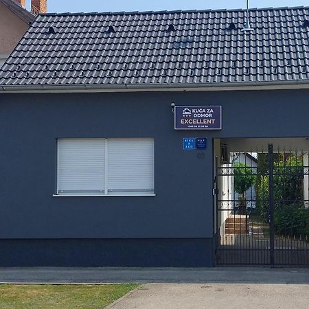 Apartman Excellent - Kuca Za Odmor U Zupanji -Natkriveno Parkirno Mjesto Zupanja Buitenkant foto