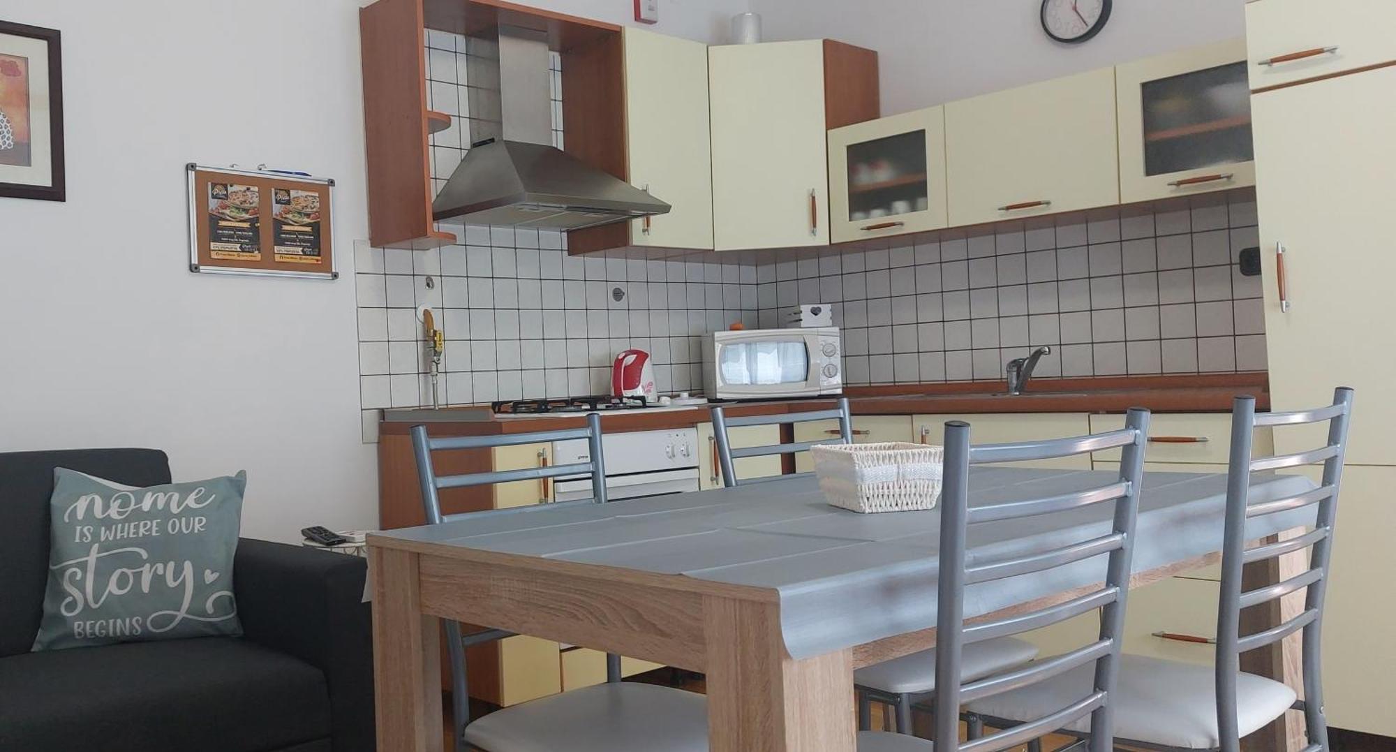 Apartman Excellent - Kuca Za Odmor U Zupanji -Natkriveno Parkirno Mjesto Zupanja Buitenkant foto